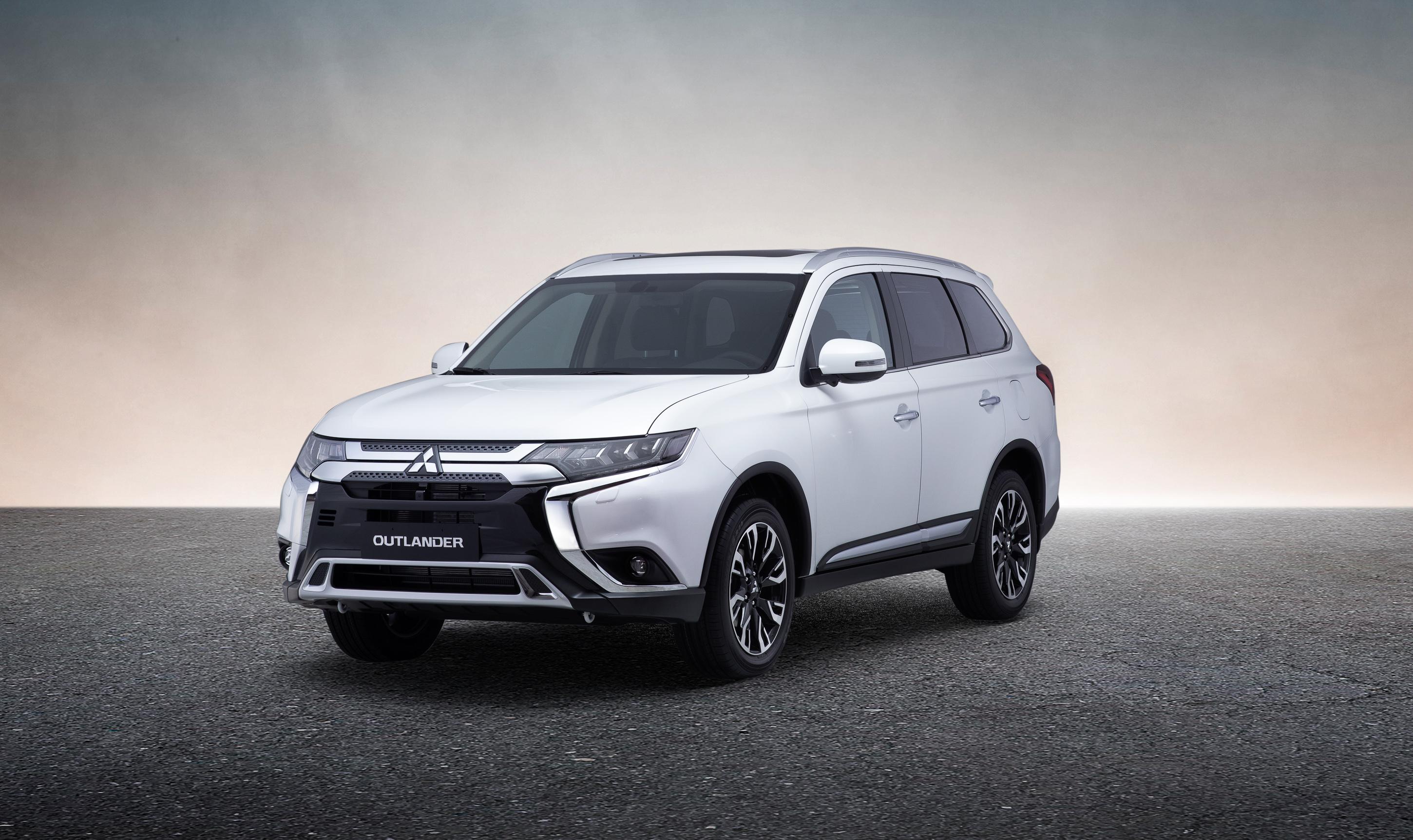 OUTLANDER CVT PREMIUM